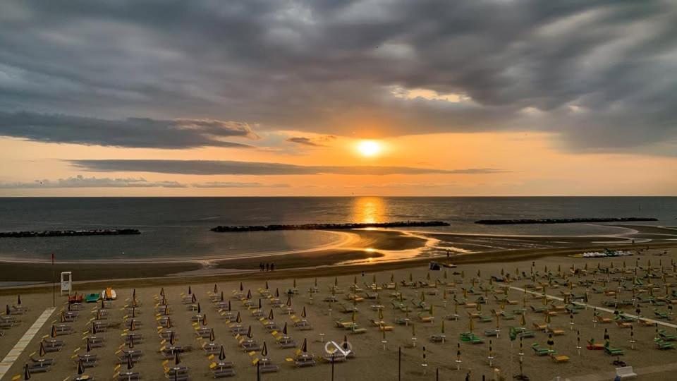 Hotel Acquamarina Viserba Rimini Exteriör bild