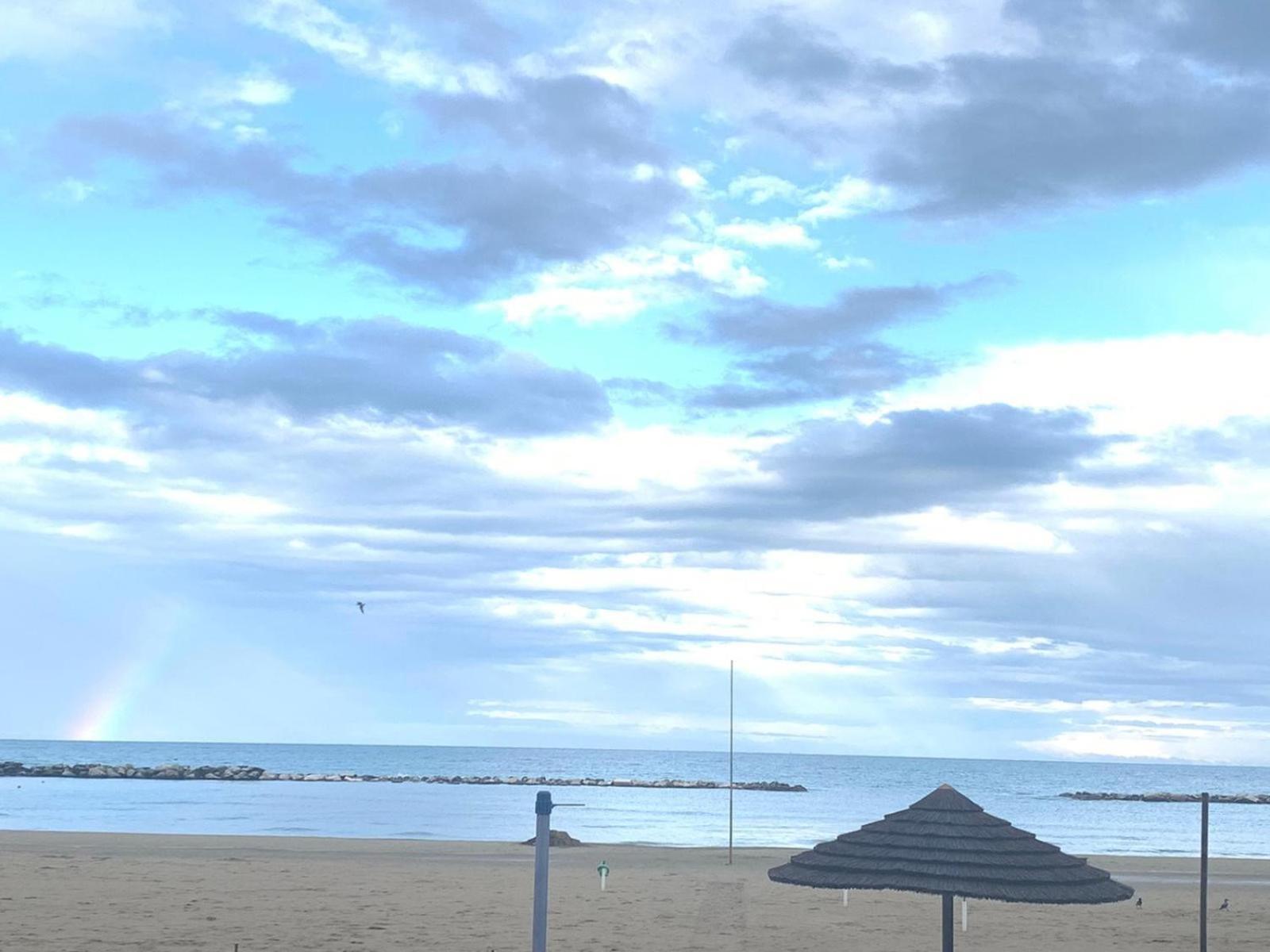 Hotel Acquamarina Viserba Rimini Exteriör bild